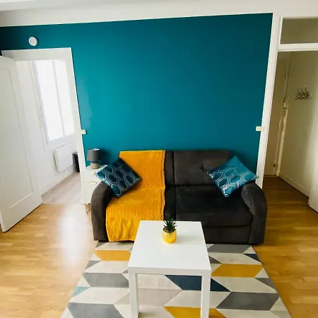 Splendide Cosy A Gare كان